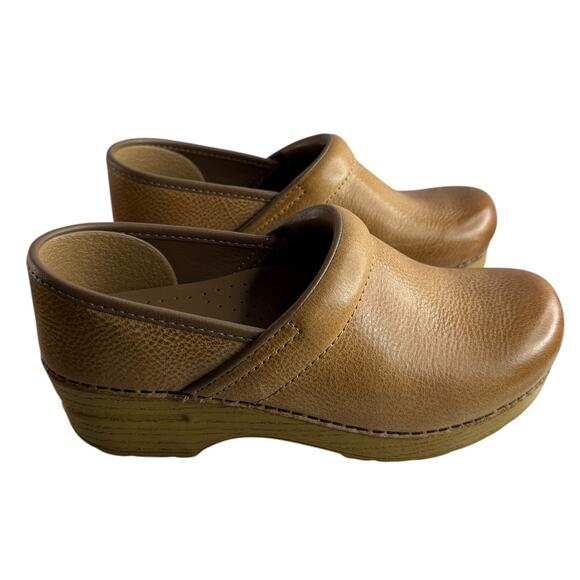 Dansko Professional Brown Grain Leather Clog Shoes Size 7 Cottagecore Prairie - Picture 3 of 12